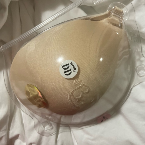 Sticky bra - Picture 1 of 2